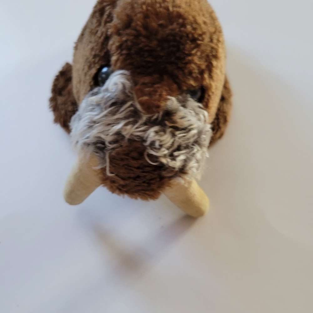 R.Dakin Walrus Plush 9" 1975 Stuffed Animal Toy vintages  nutshell filled